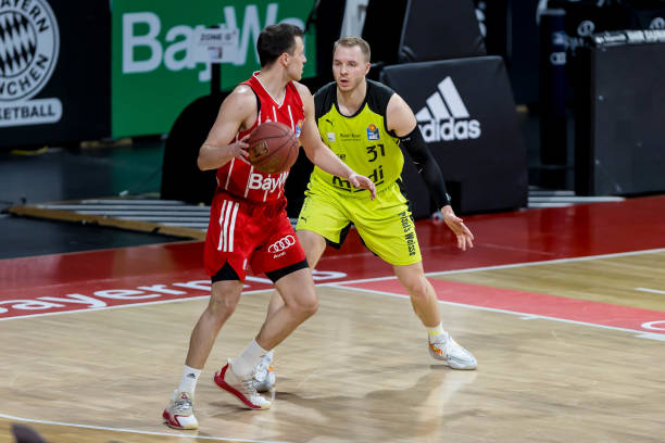 依赖门线反 依赖门线反